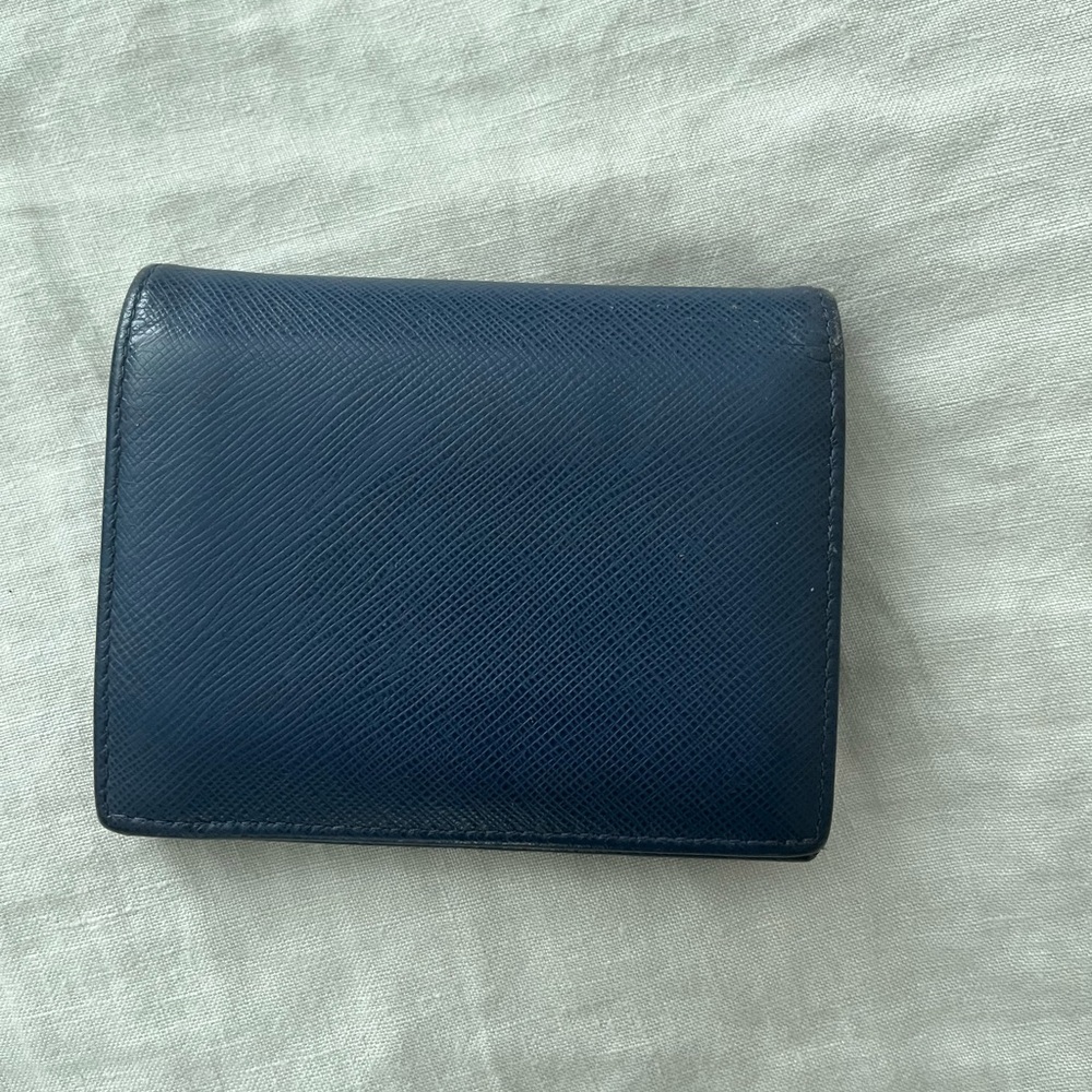 Prada saffiano leather wallet - Picture 5 of 7